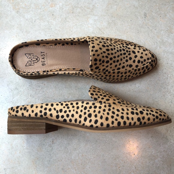 Animal Print Mules NWT Women’s Size 6.5 - Picture 2 of 8